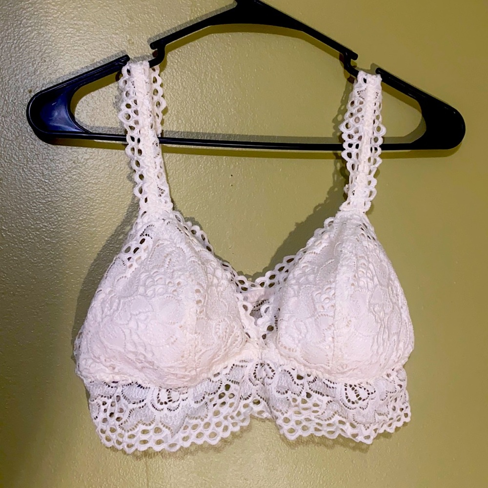 Women’s Lace Bralette. Size Large.